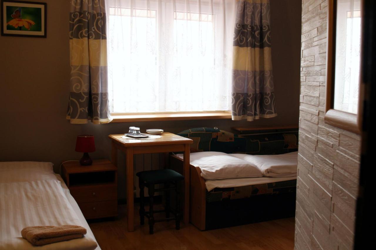Bar Malwa Motel Aleksandrów Łódzki Buitenkant foto