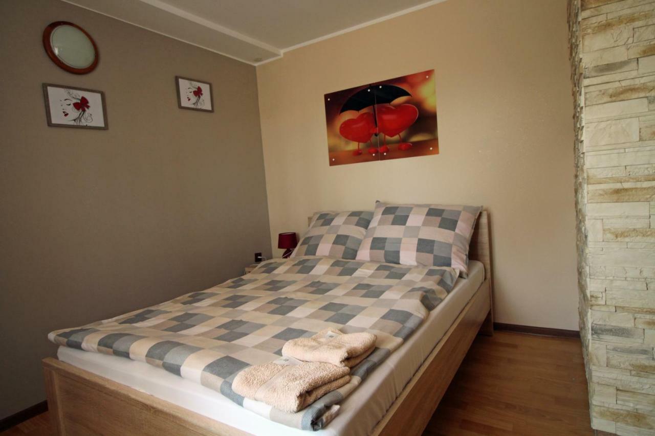 Bar Malwa Motel Aleksandrów Łódzki Buitenkant foto